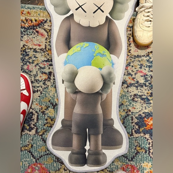KAWS Rug - Picture 3 of 3